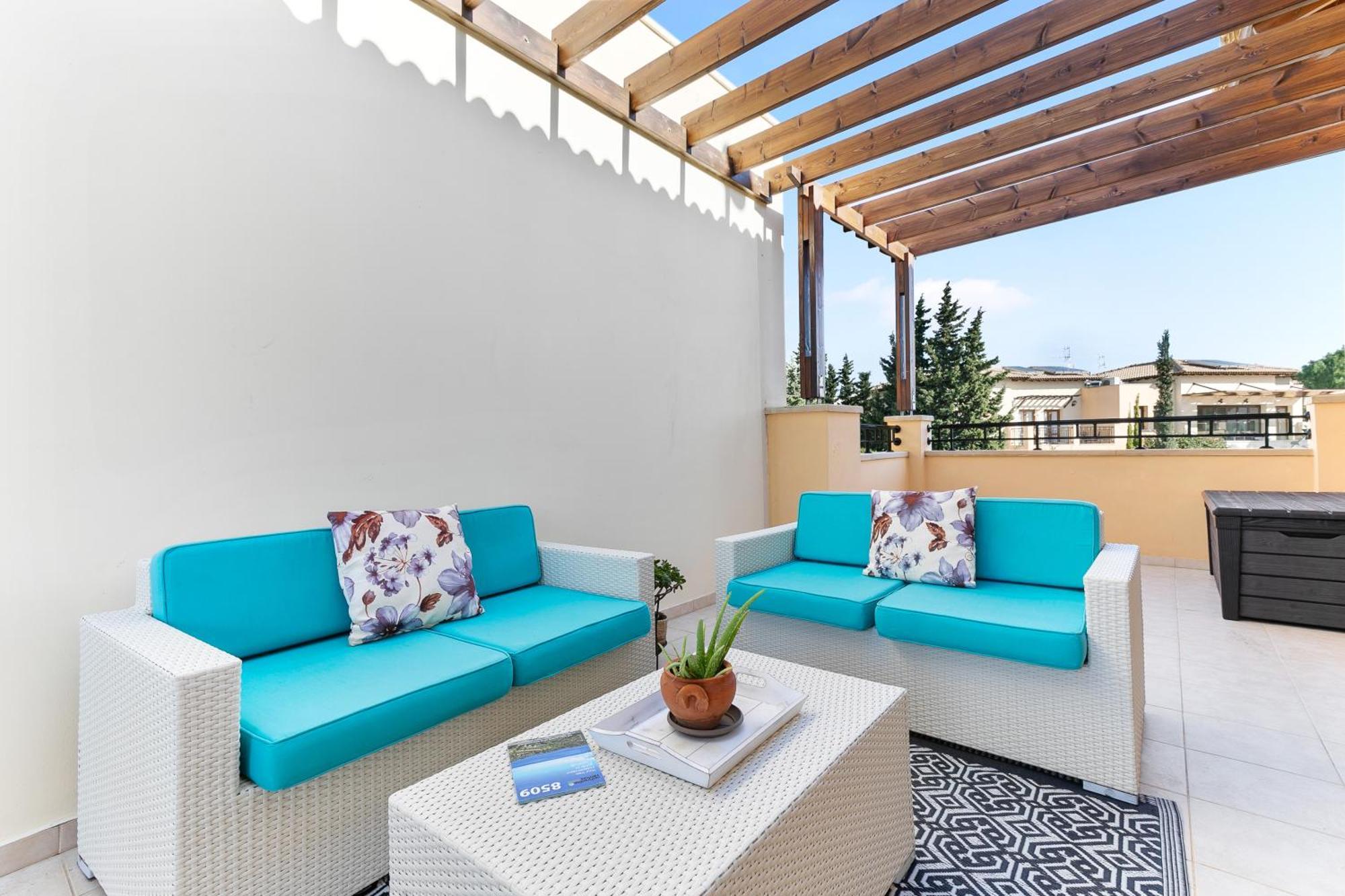 1 Bedroom Apartment Pyrgos With Beautiful Sea And Sunset Views, Aphrodite Hills Resort Kouklia Eksteriør billede