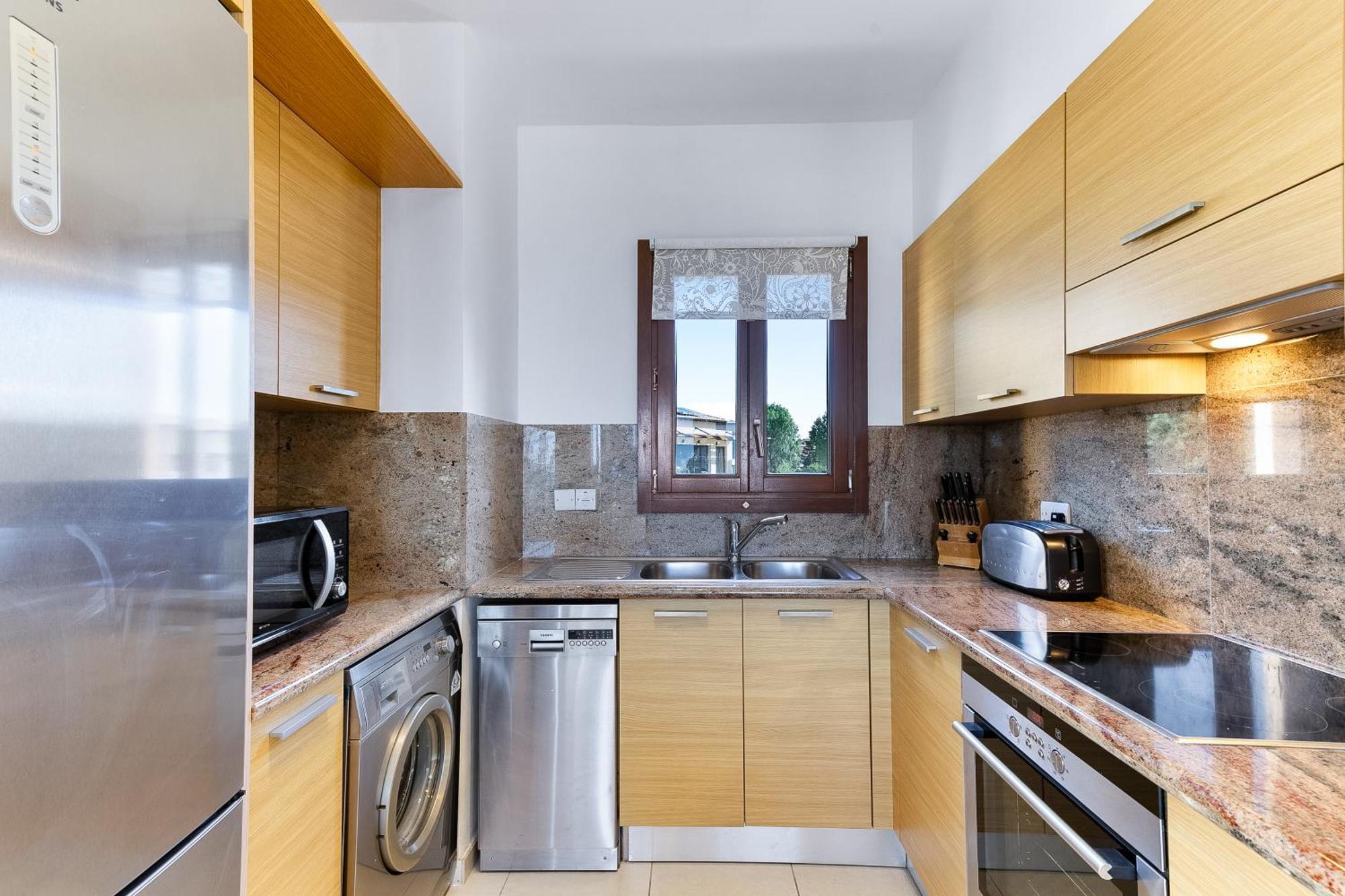 1 Bedroom Apartment Pyrgos With Beautiful Sea And Sunset Views, Aphrodite Hills Resort Kouklia Eksteriør billede